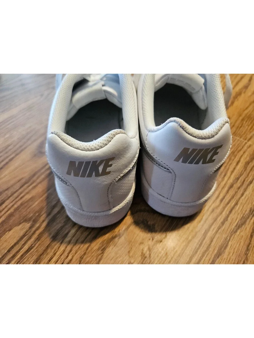 Size 11 - Nike Court Royale SL White Metallic Silver Womens No box